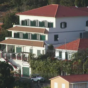 https://vila-marta.madeira-islandshotels.com
